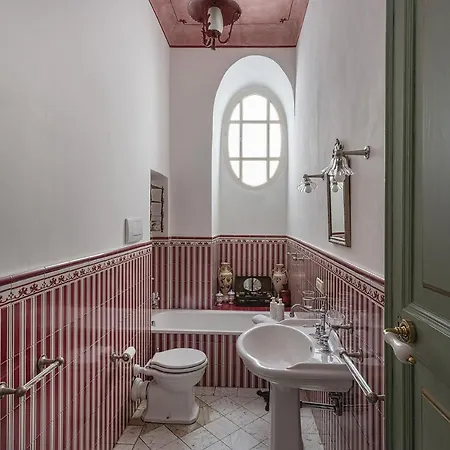 Apartment Fancy In Palazzo Grimaldi By Wonderful Italy